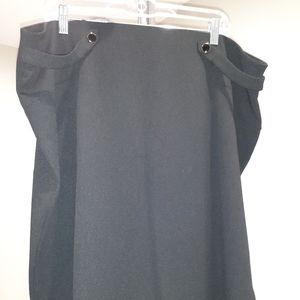 #137 NWOT Women's Plus Skirt